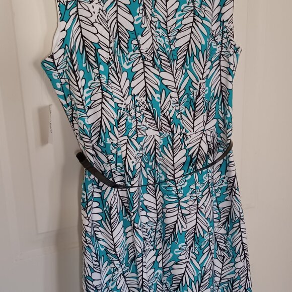 Dressbarn - Color - Blue, White & Black-Sleeveless Dress w/belt & pockets! - Picture 3 of 3